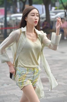 ��ϵ���ȳ���������Ů����������