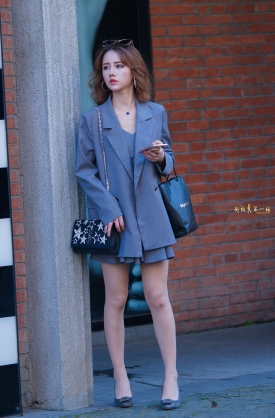 ������˿+�����+��װOL�Ķ���Ů