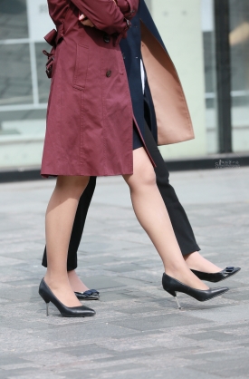 ����˿�ڸ�**�칫�ҹ���